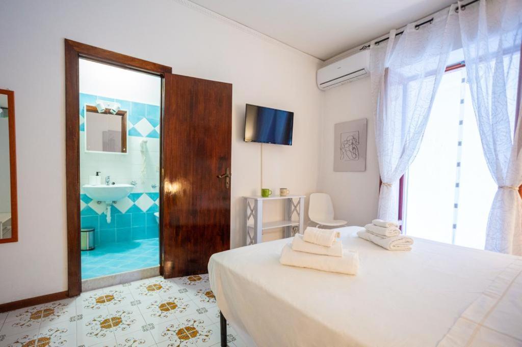 Villa Rosa Rooms Ischia Eksteriør billede